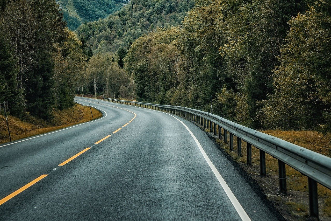 Solo Travel Safety Tips and Essential Advice for Female Explorers